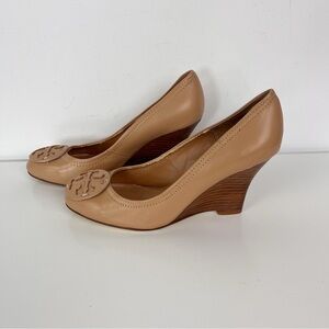Tory Burch | Sally Wedges in Royal Tan Size 8